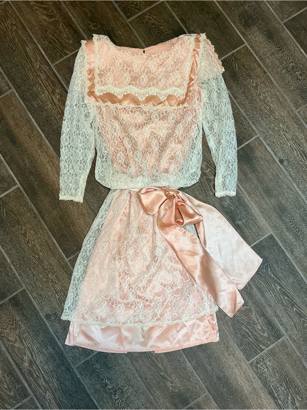 Jessica McClintock Peach and Cream Lace Prom Dress with Satin Bow